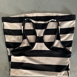 Lululemon size 6 tank